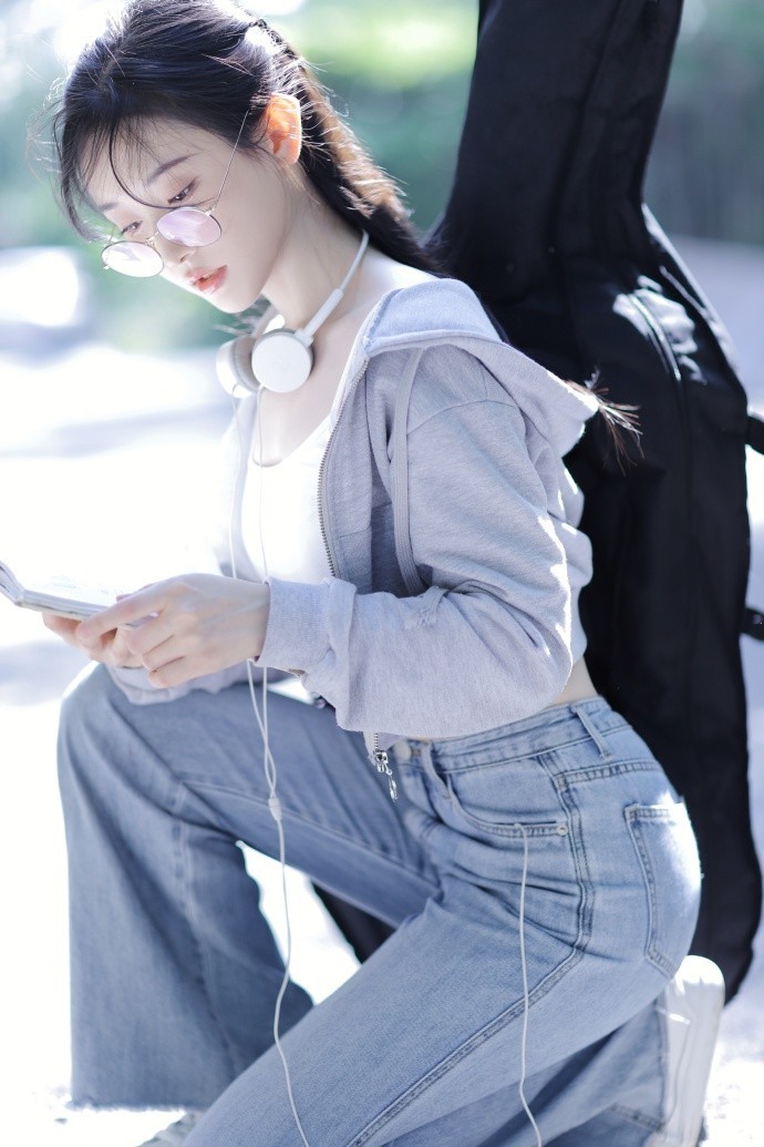 抓娃娃 海报